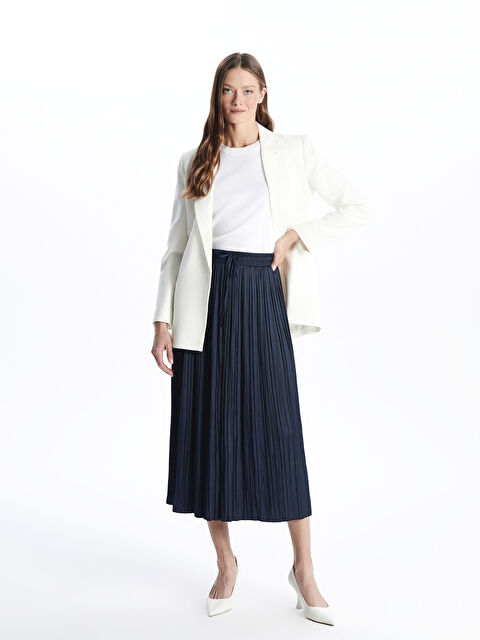 LCWAIKIKI Classic Beli Lastikli Saten Kadın Pileli Etek - S5KR88Z8-HEL