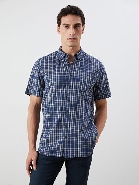 LCWAIKIKI Classic Regular Fit Kısa Kollu Ekose Poplin Erkek Gömlek - S5KS45Z8-LN6