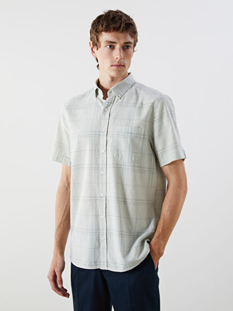 LCWAIKIKI Classic Regular Fit Kısa Kollu Ekose Poplin Erkek Gömlek - S5KT08Z8-LME