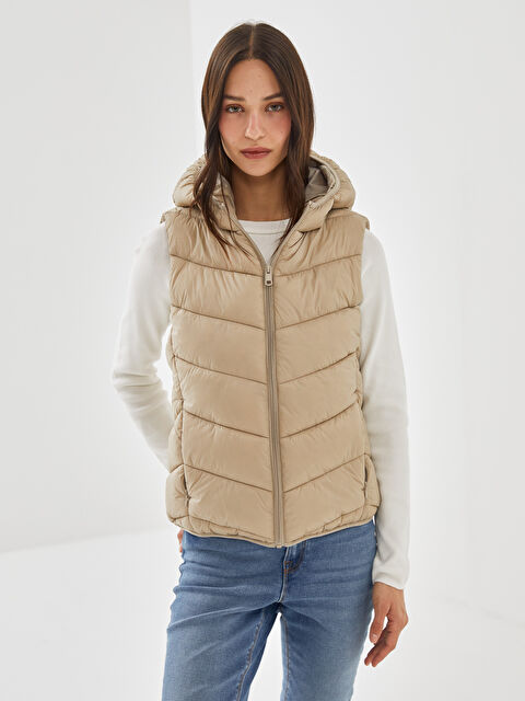 LCW Vision Kapüşonlu Kadın Şişme Yelek - W57732Z8-V4C