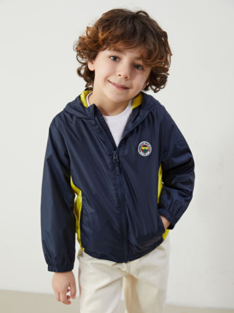 LCW Kids Kapüşonlu Fenerbahçe Baskılı Erkek Çocuk Yağmurluk - S5LL00Z1-VYA