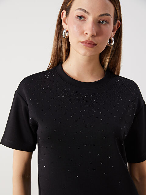 LCW Comfort Bisiklet Yaka Kadın Tişört - S5LL95Z8-CVL