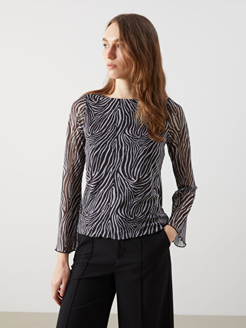 LCWAIKIKI Classic Kayık Yaka Leopar Desenli Kadın Bluz - S5LM05Z8-LQY