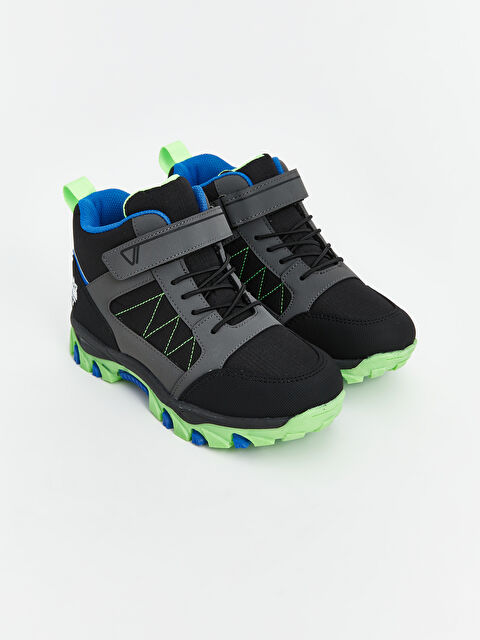 LCW STEPS Bağcık ve Cırt Cırtlı Erkek Çocuk Trekking Bot - S5LM17Z4-TXZ