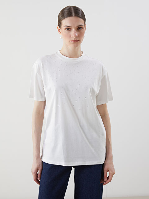 LCW Modest Bisiklet Yaka Taşlı Kadın Tişört - S5LY29Z8-R9J