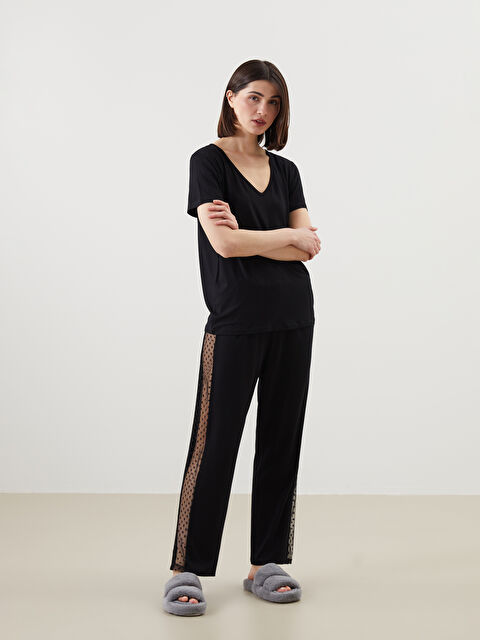 LCW DREAM V Yaka Dantel Detaylı Kadın Pijama Takımı - S5LY78Z8-CVL