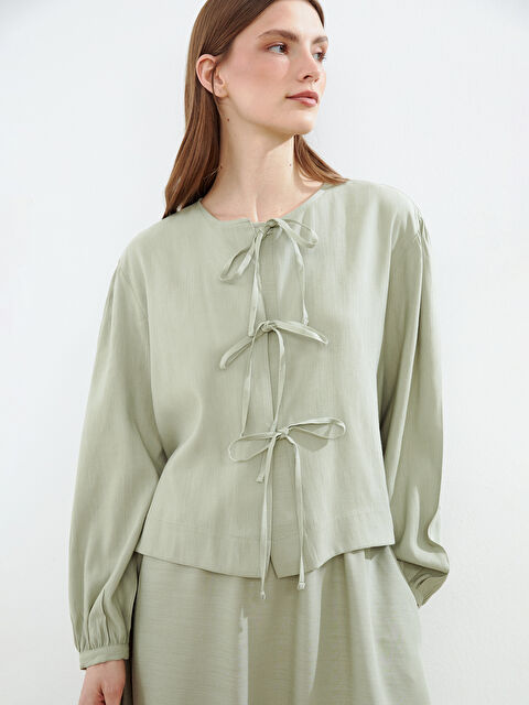 LCW Modest Bağlamalı Yaka Keten Karışımlı Kadın Bluz - S5LY86Z8-FJX