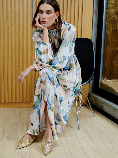 LCW Modest Hakim Yaka Çiçekli Krinkle Kadın Gömlek Elbise - S5M411Z8-LRR