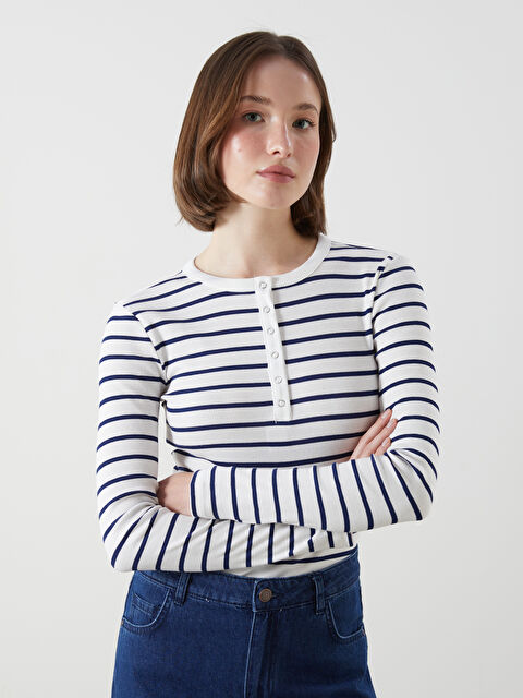 LCWAIKIKI Classic Bisiklet Yaka Çizgili Kadın Tişört - S5M704Z8-LGS