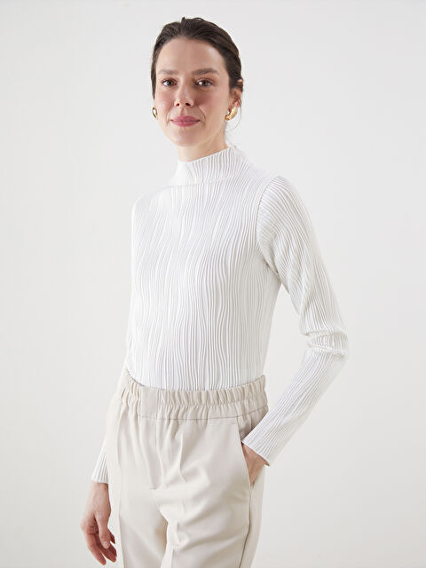 LCWAIKIKI Classic Dik Yaka Dokulu Kadın Body - S5M706Z8-FEW