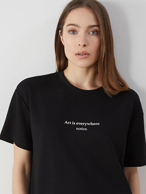 LCW Comfort Bisiklet Yaka Baskılı Kadın Tişört - S5M903Z8-CVL