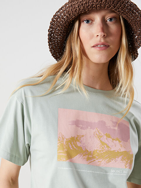 LCWAIKIKI Classic Crew Neck Printed Women's T-Shirt - S5MA57Z8-FLL