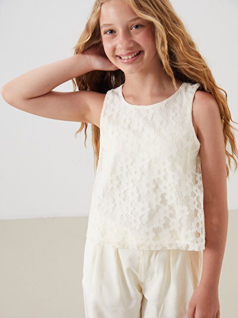 LCW Kids Bisiklet Yaka Dantel Detaylı Kız Çocuk Bluz - S5MA71Z4-KXN