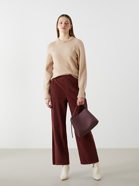 LCWAIKIKI Classic Beli Lastikli Düz Kadife Kadın Pantolon - S5MJ70Z8-E4N