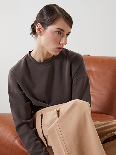 LCWAIKIKI Classic Bisiklet Yaka Oversize Kadın Sweatshirt - S5ML93Z8-DJ7