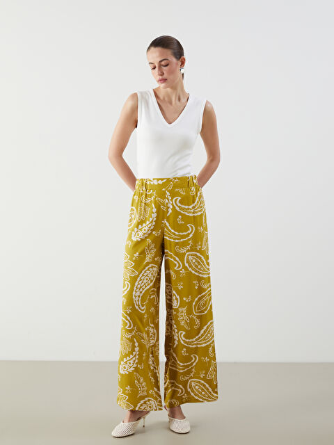 LCWAIKIKI Classic Elasticated Waist Floral Women's Trousers - S5MN31Z8-LUB