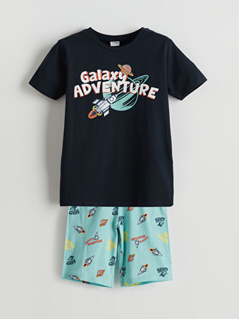 LCW Kids Bisiklet Yaka Erkek Çocuk Şortlu Pijama Takımı - S5MR25Z4-JC7