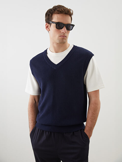 LCW Vision Standart Kalıp V Yaka Erkek Triko Süveter - S5MT01Z8-RFH