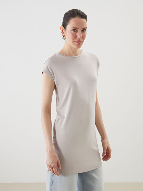 LCWAIKIKI Classic Bisiklet Yaka Kadın Tişört - S5MU75Z8-QYF