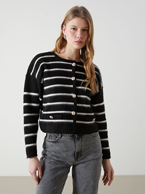 LCWAIKIKI Classic Bisiklet Yaka Çizgili Kadın Triko Hırka - S5MY08Z8-LEG