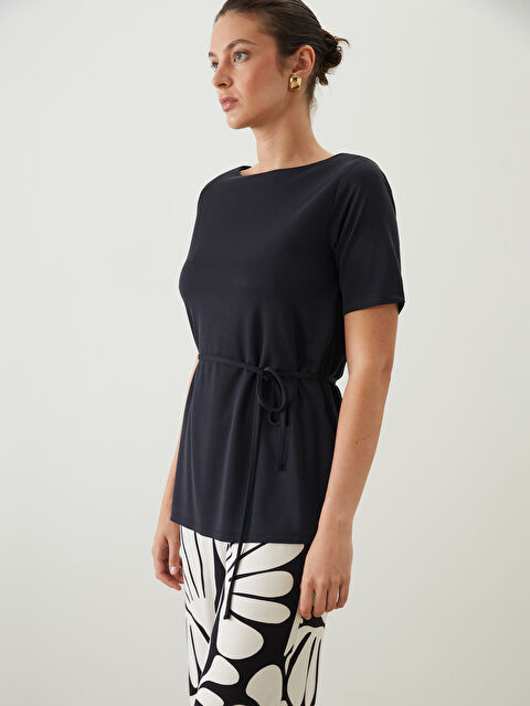 LCWAIKIKI Classic Bisiklet Yaka Kadın Tişört - S5MY98Z8-CVL