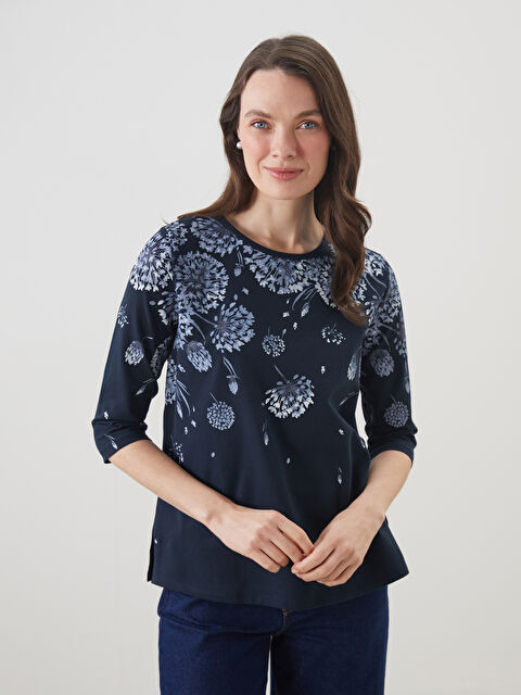 LCW Grace Bisiklet Yaka Çiçekli Kadın Tişört - S5N090Z8-E1J