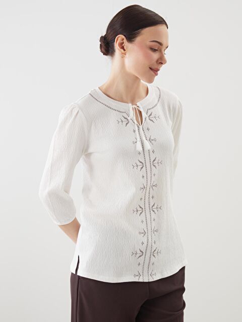 LCW Grace Bağlamalı Yaka Desenli Kadın Bluz - S5N101Z8-EEW