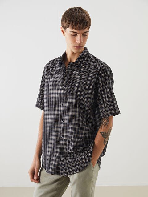 LCW Vision Regular Fit Kısa Kollu Ekose Erkek Gömlek - S5N850Z8-LKX