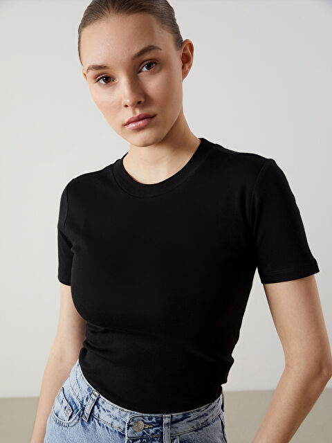 LCW Modest Bisiklet Yaka Kadın Tişört - S5NA05Z8-CVL