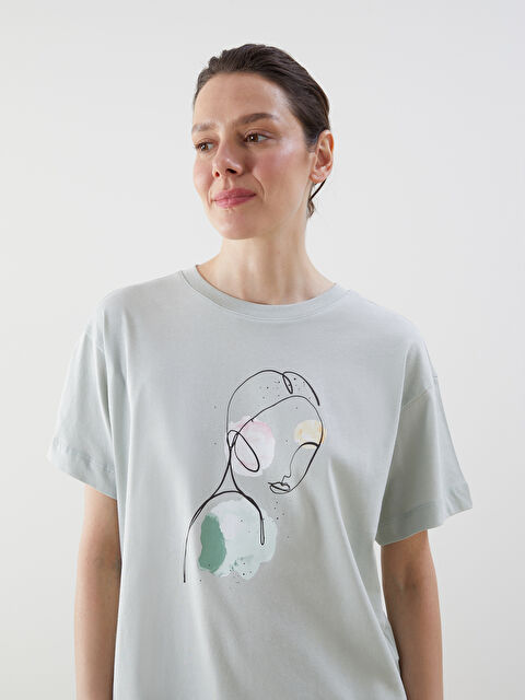 LCW Comfort Bisiklet Yaka Baskılı Kadın Tişört - S5NF67Z8-FLD