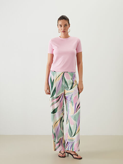 LCWAIKIKI Classic Beli Lastikli Çiçekli Kadın Pantolon - S5NH89Z8-F9C