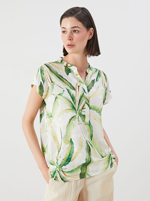 LCWAIKIKI Classic Kaçık Yaka Çiçekli Bluz - S5NI04Z8-LRR