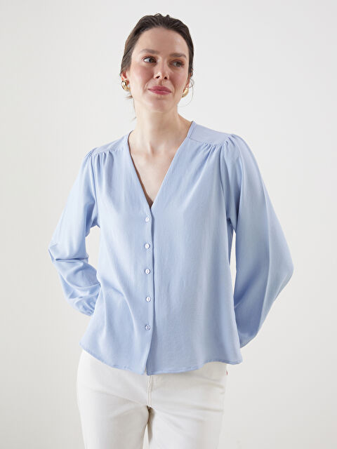 LCWAIKIKI Classic V Yaka Kadın Bluz - S5NY78Z8-DJE