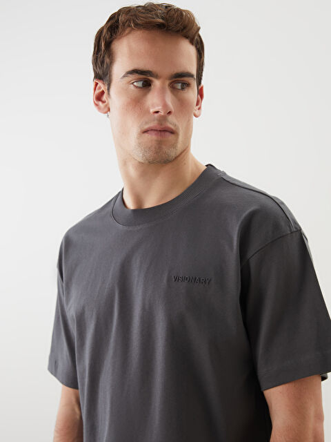 LCW Vision Bisiklet Yaka Baskılı Penye Erkek Tişört - S5NY95Z8-R3Y