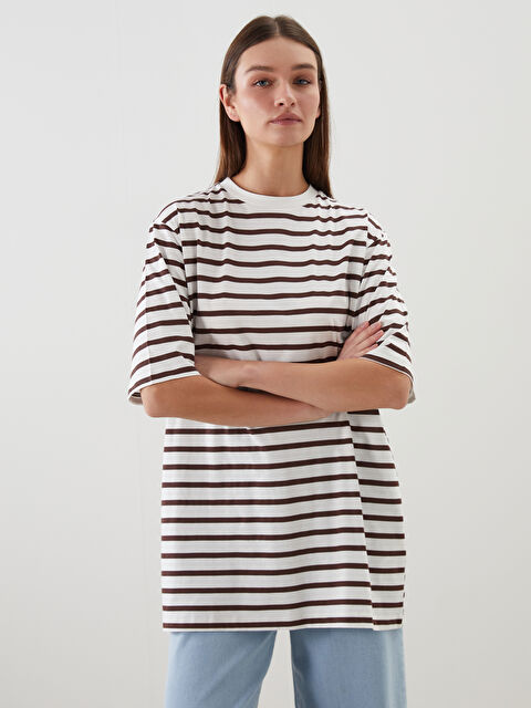 LCW Modest Bisiklet Yaka Çizgili Kadın Tişört - S5O028Z8-LEW