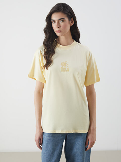 LCW Modest Bisiklet Yaka Baskılı Kadın Tişört - S5O044Z8-FDS