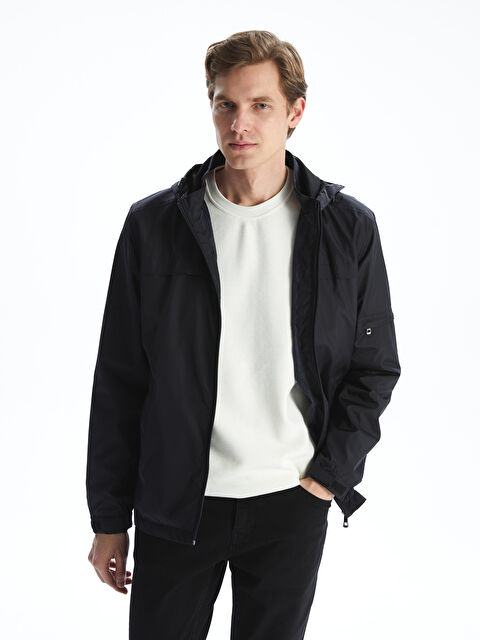 LCWAIKIKI Classic Standart Kalıp Kapüşonlu Erkek Mont - S5O128Z8-RFD