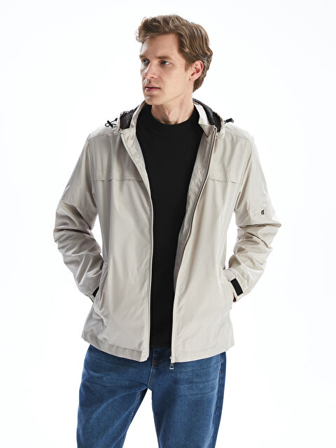 LCWAIKIKI Classic Standart Kalıp Kapüşonlu Erkek Mont - S5O128Z8-VXM