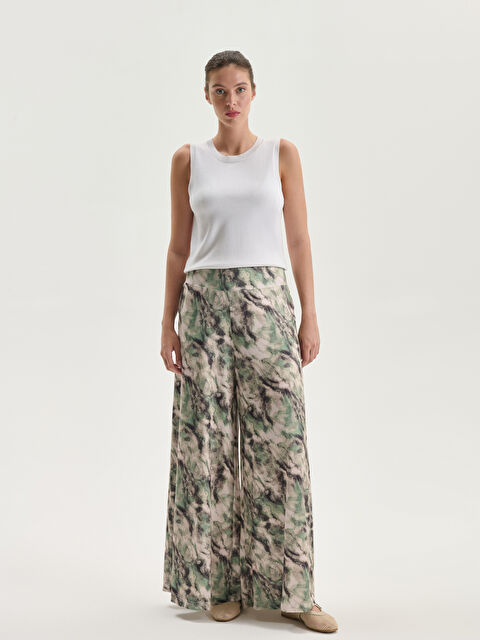 LCWAIKIKI Classic Elasticated Waist Patterned Women's Trousers - S5O196Z8-LRR