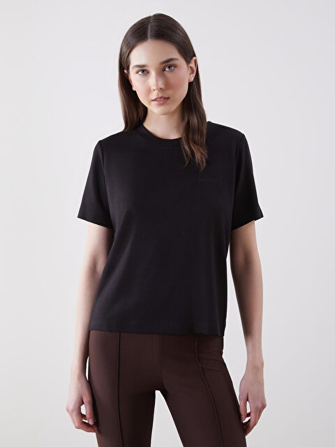 LCW Vision Bisiklet Yaka Nakışlı Kadın Tişört - S5O215Z8-CVL