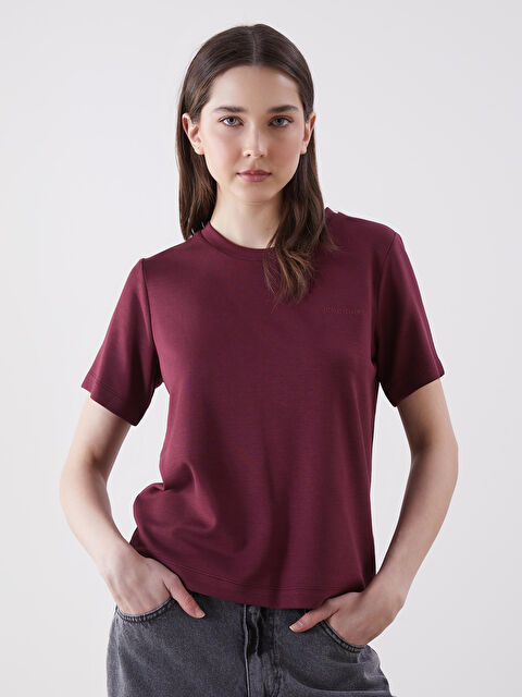 LCW Vision Bisiklet Yaka Nakışlı Kadın Tişört - S5O215Z8-HQV