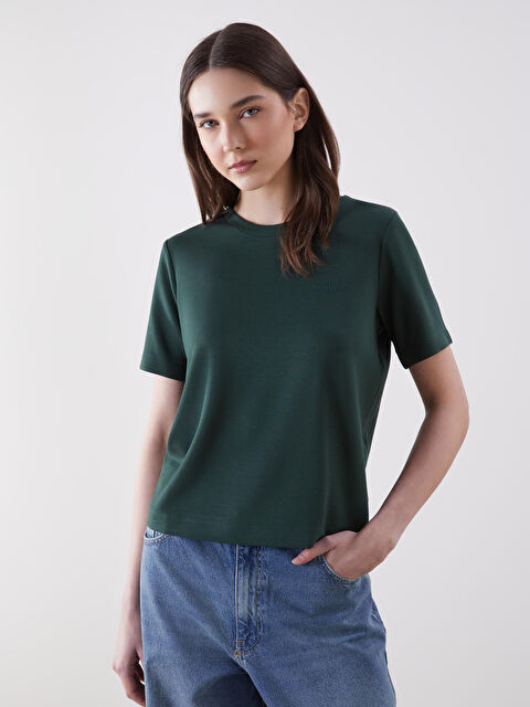 LCW Vision Bisiklet Yaka Nakışlı Kadın Tişört - S5O215Z8-HQZ