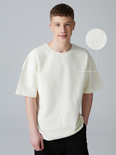 LCW Teen Bisiklet Yaka Dokulu Genç Erkek Tişört - S5O489Z4-FDJ