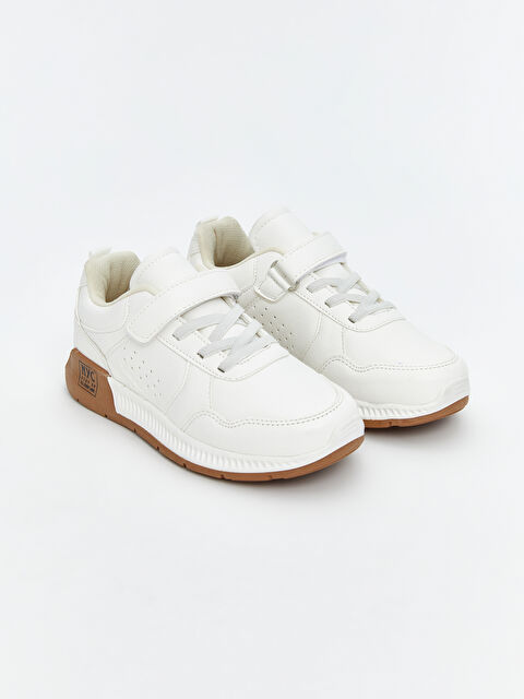 LCW STEPS Bağcık ve Cırt Cırtlı Erkek Çocuk Spor Ayakkabı - S5O593Z4-Q6K