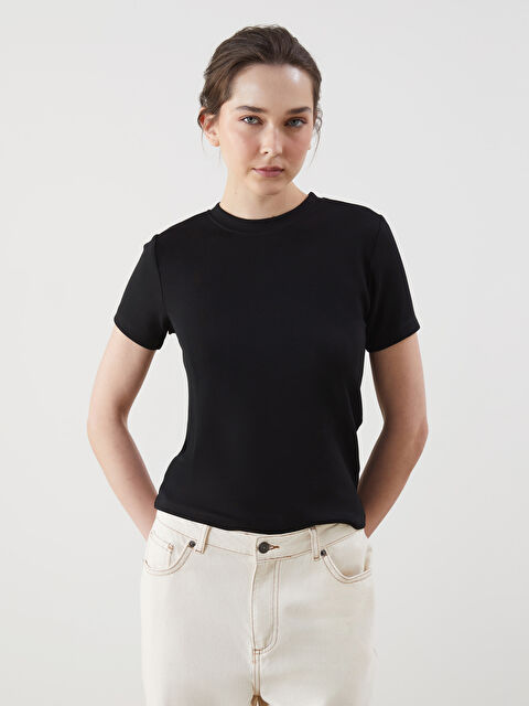 LCWAIKIKI Classic Bisiklet Yaka Kadın Tişört - S5O661Z8-CVL