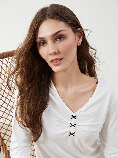 LCW DREAM V Yaka Kadın Şortlu Pijama Takımı - S5O756Z8-FDW