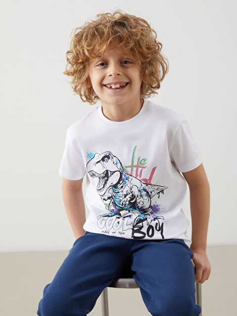 LCW Kids Bisiklet Yaka Dinozor Baskılı Erkek Çocuk Tişört - S5O763Z1-Q6K