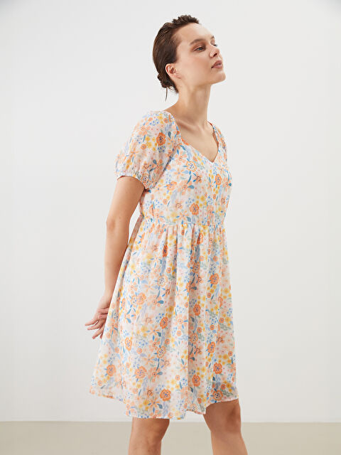 LCW Comfort Kalp Yaka Çiçekli Balon Kollu Elbise - S5OA55Z8-LUG