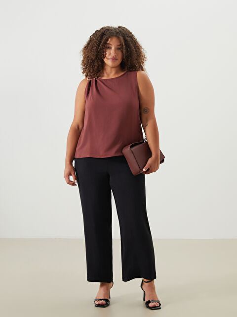 LCWAIKIKI Classic Bisiklet Yaka Aplike Detaylı Bluz