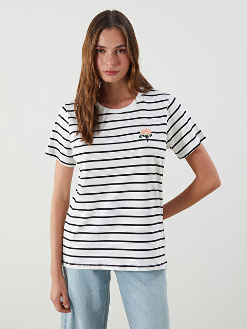 LCWAIKIKI Classic Bisiklet Yaka Çizgili Kadın Tişört - S5OI64Z8-LEG